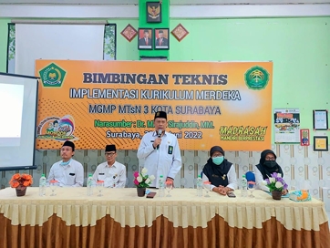 Bimtek Implementasi Kurikulum Merdeka MGMP MTsN 3 Kota Surabaya